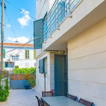 House With A Parking Space - 22855 Semesterbostad Split