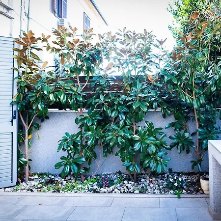 House With A Parking Space - 22855 Σπλιτ