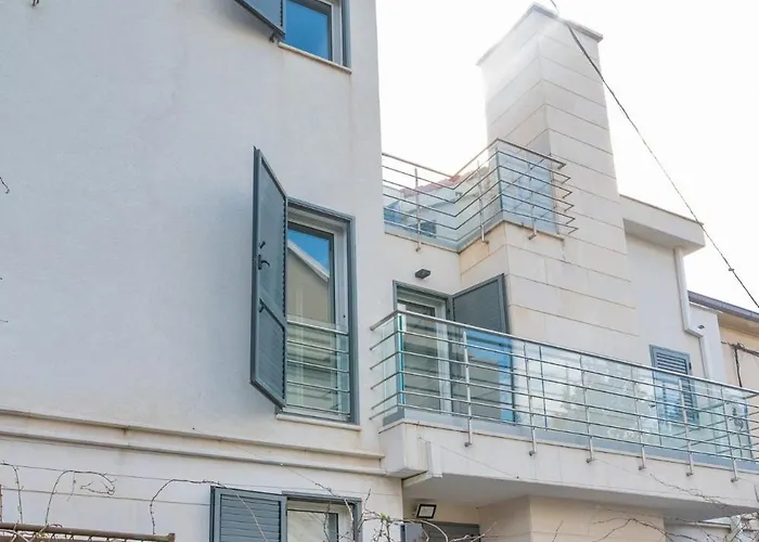 Dom wakacyjny House With A Parking Space - 22855